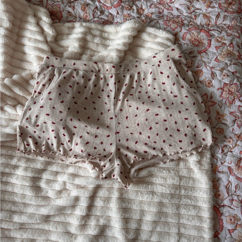 Primark Beige Knit Shorts with Red Floral Accents